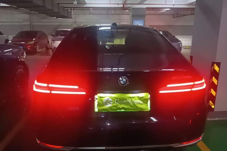 BMW i5 2024 — 5
