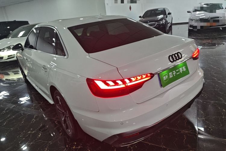 Audi A4 2022 — 4