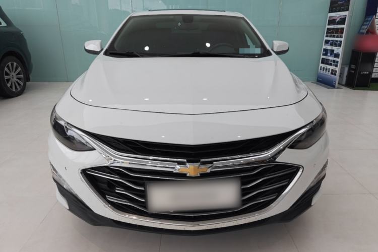 Chevrolet Malibu 2021 — 2