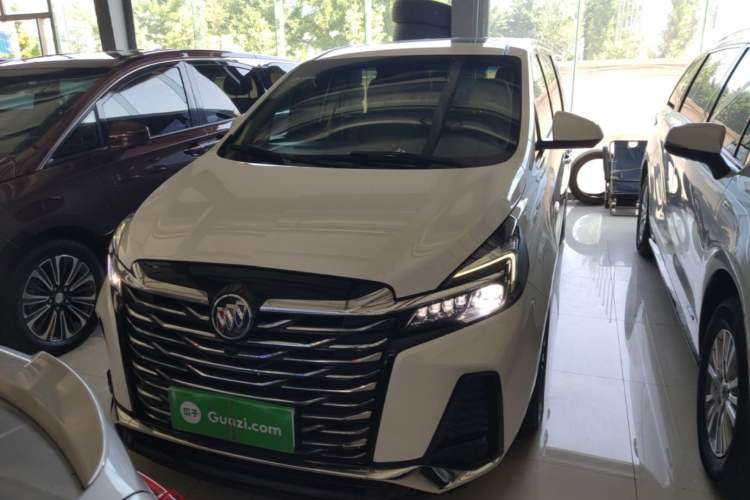 Buick GL8 2023 — 2