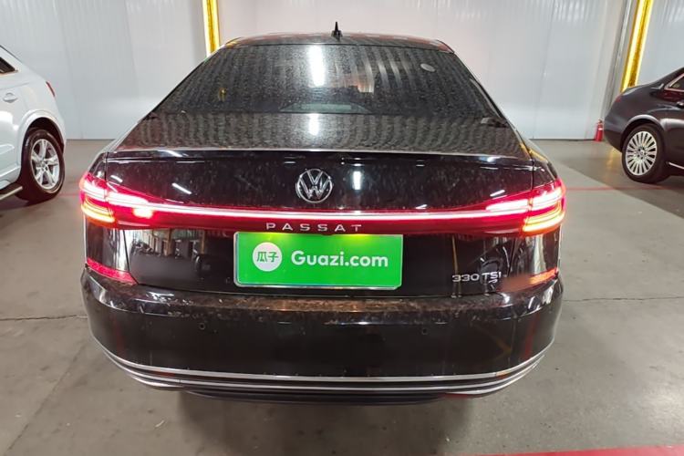 Volkswagen Passat 2023 — 5
