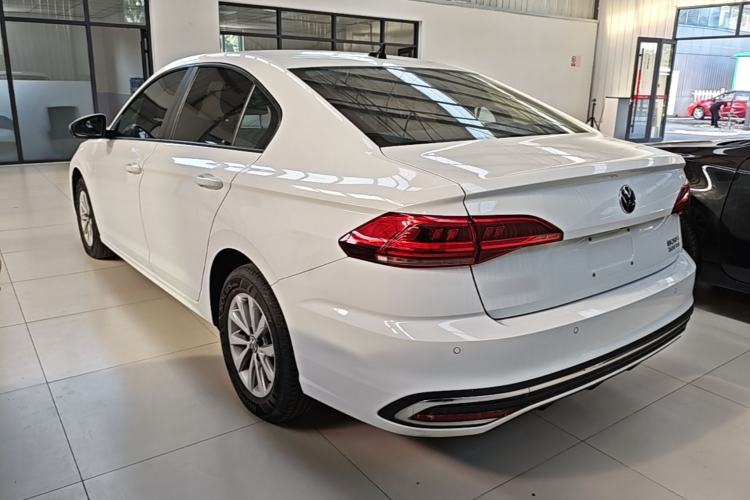 Volkswagen Bora 2024 — 4