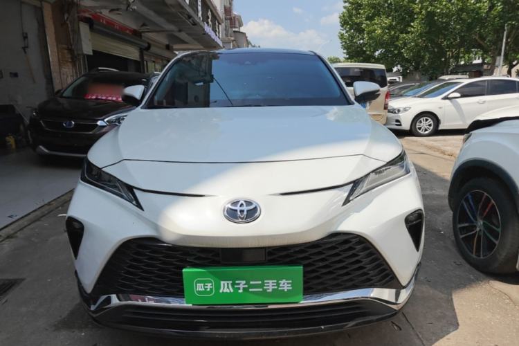 Toyota Venza 2023 — фото 2
