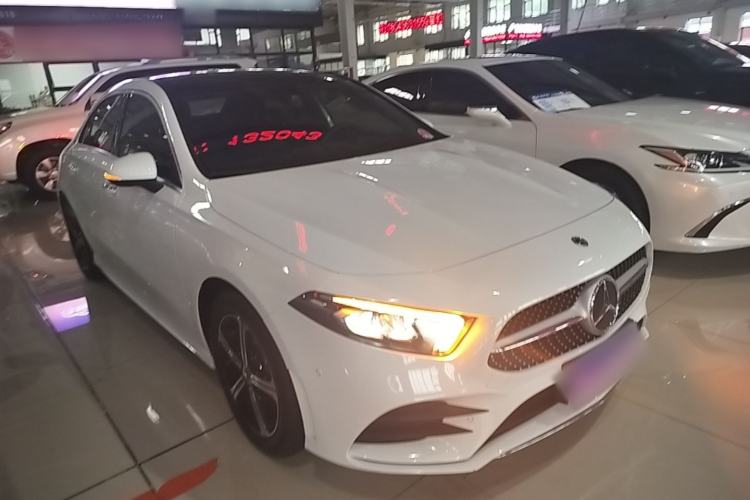 Mercedes-Benz A 200 L 2022 — 3