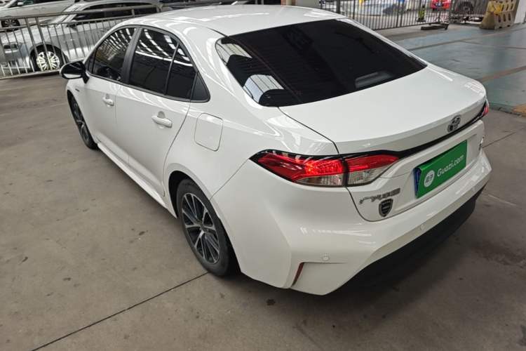 Toyota Corolla 2023 — 4