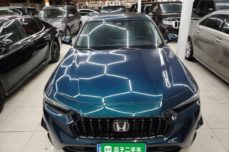 Honda Accord 2025 — 2