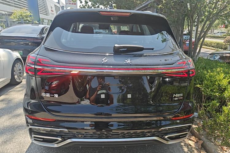 Hongqi HS5 2025 — 5
