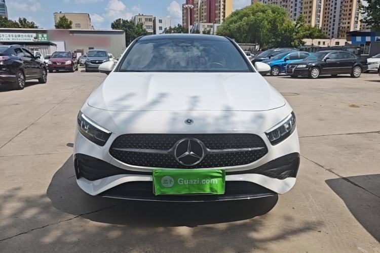 Mercedes-Benz A 200 L 2023 — фото 2