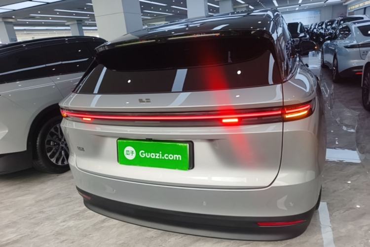 Li Auto i6 2025 — 5