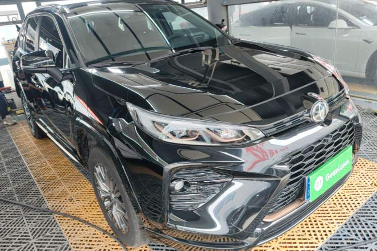 Toyota RAV4 2024 — 3