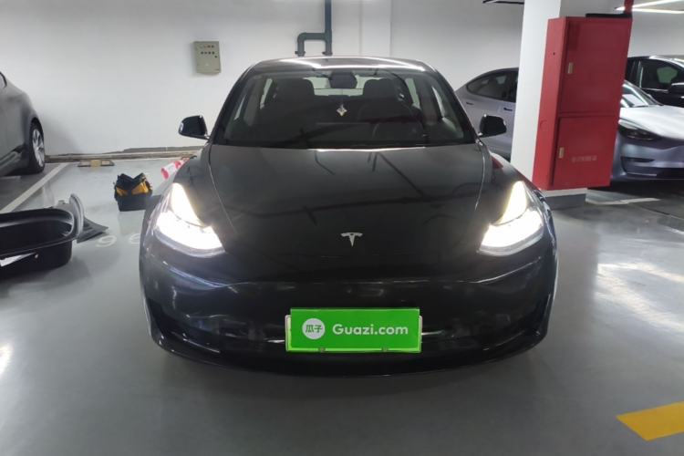 Tesla Model 3 2021 — 2