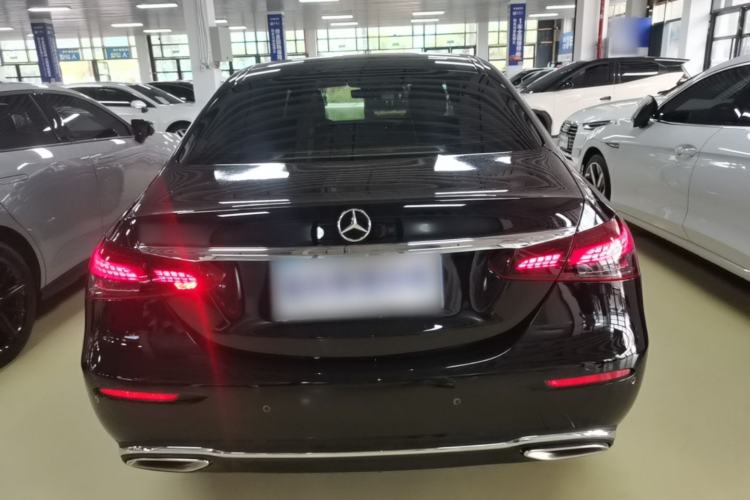 Mercedes-Benz E 300 L 2022 — 5