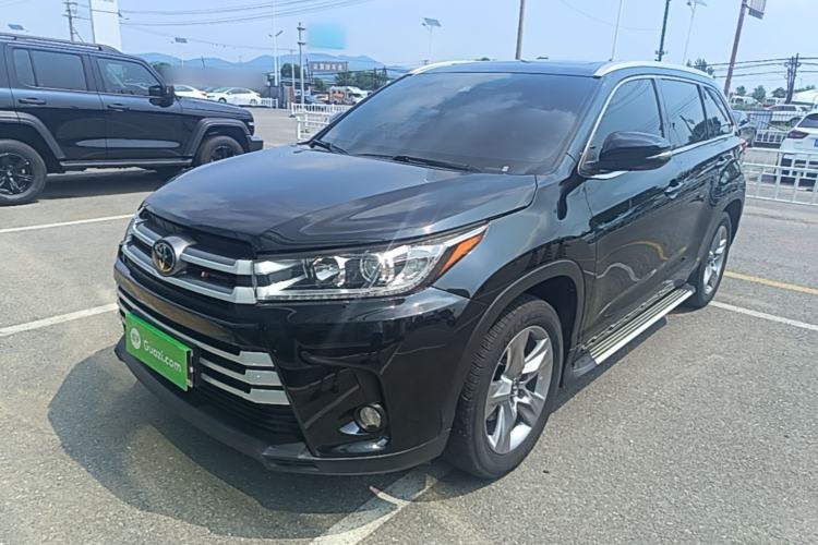 Toyota Highlander 2021 — фото 1