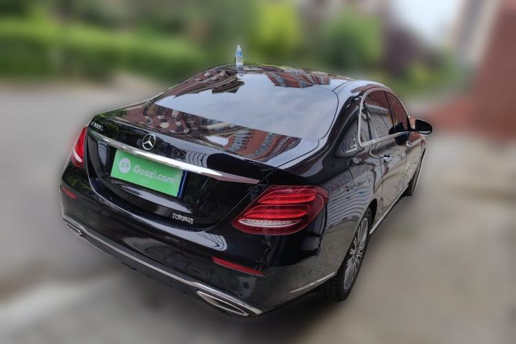Mercedes-Benz E 300 L 2020 — 4