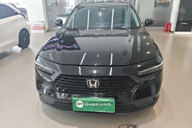 Honda Accord 2025 — 2