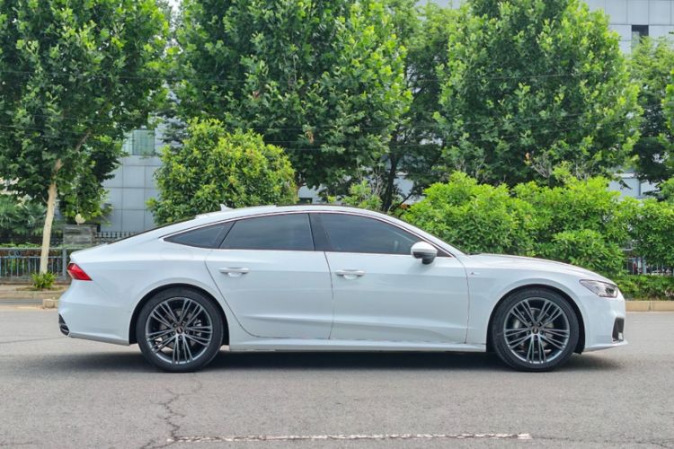 Audi A7 2023 — фото 4