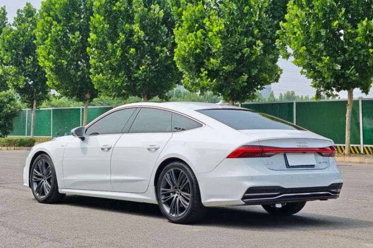 Audi A7 2023 — фото 5
