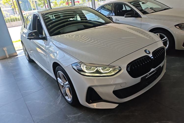 BMW 120i 2021 — фото 3