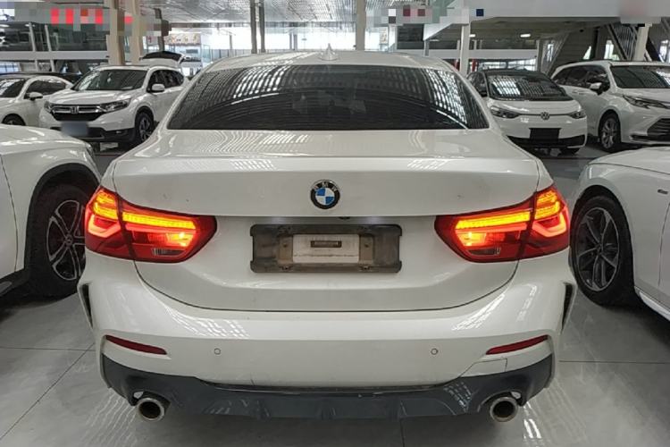 BMW 120i 2020 — фото 5