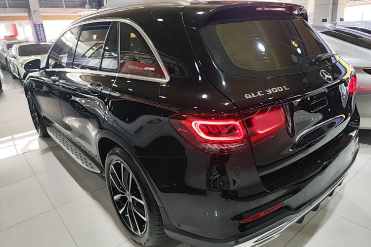 Mercedes-Benz GLC 300 L 2021 — фото 4