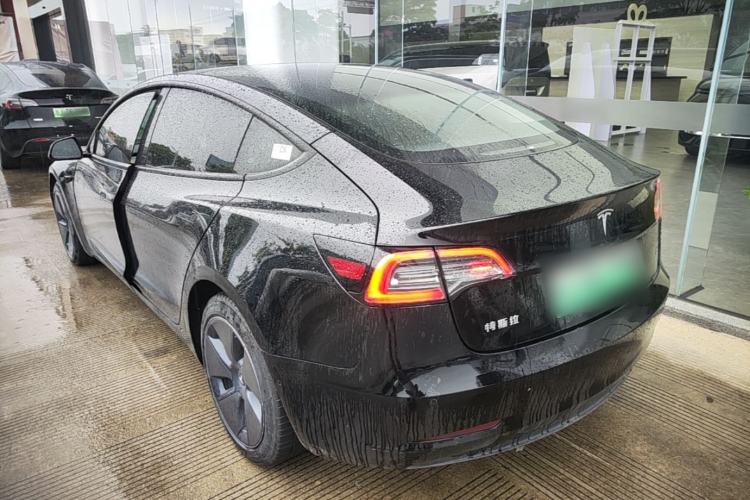 Tesla Model 3 2022 — 4