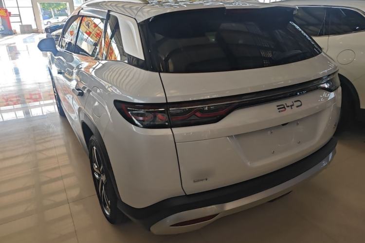 BYD Song L DM-i 2024 — фото 4