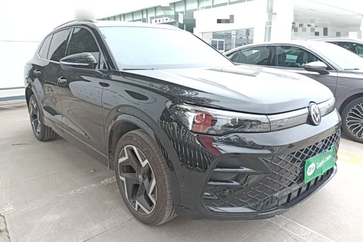Volkswagen Tiguan 2025 — 3
