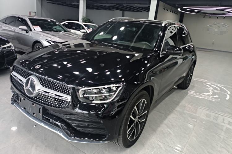 Mercedes-Benz GLC 260 L 2021 — фото 1