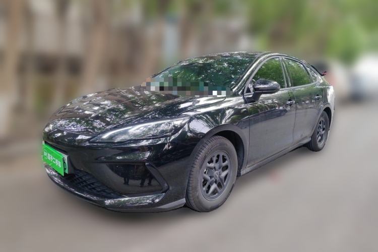 BYD Seal 05 DM-i 2025 — фото 1