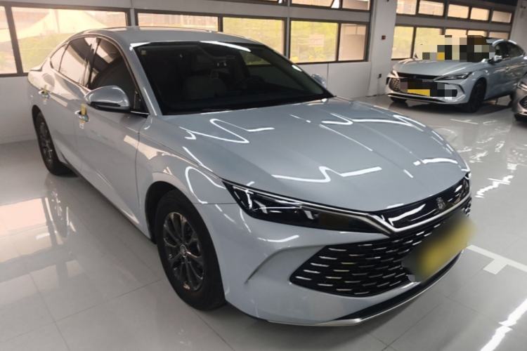 BYD Qin L 2024 — 3
