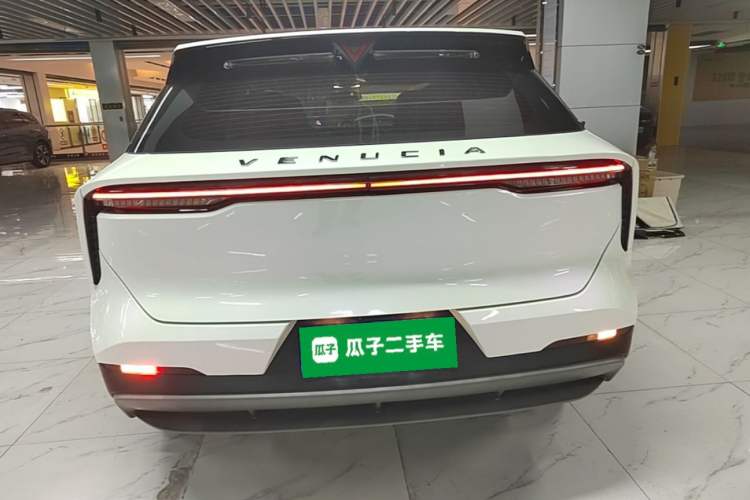 Venucia V 2023 — 5