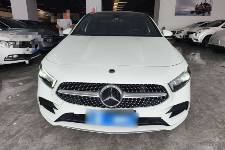 Mercedes-Benz A 200 L 2022 — 2