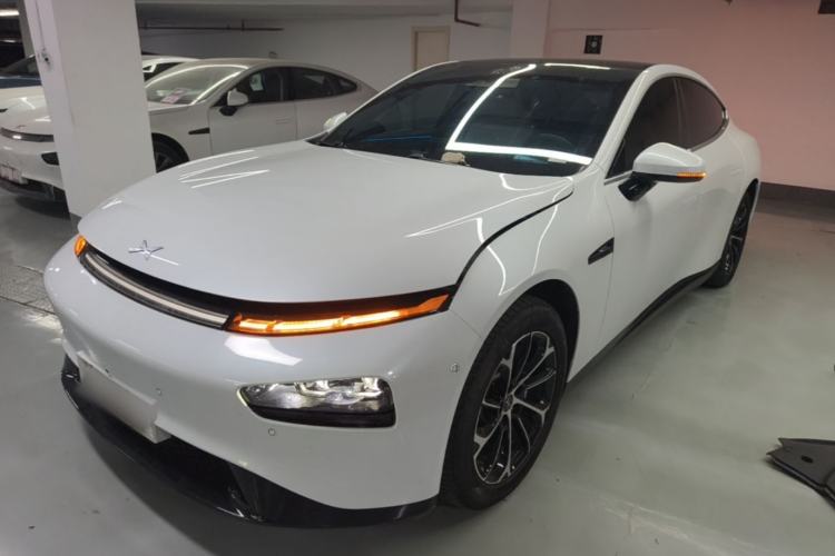 XPeng P7 2023 — фото 1