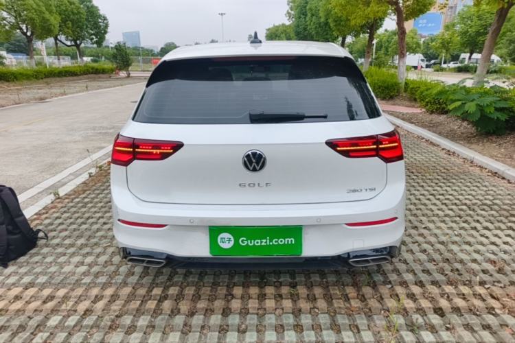 Volkswagen Golf 2023 — 5