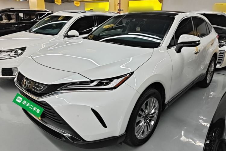 Toyota Harrier 2022 — фото 1