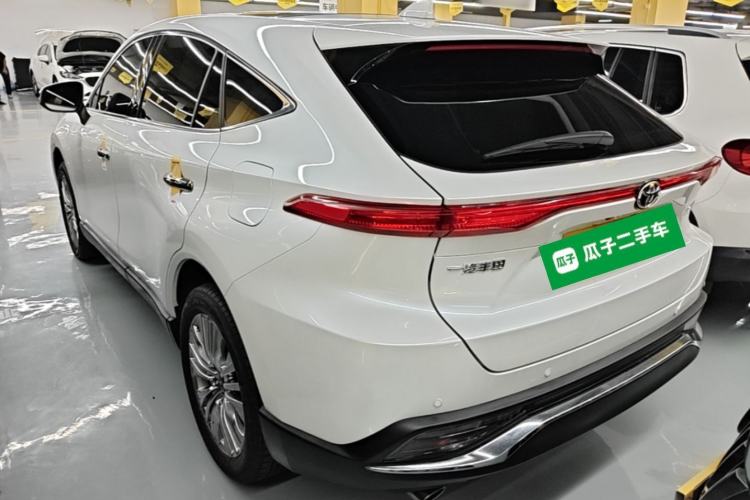 Toyota Harrier 2022 — фото 4