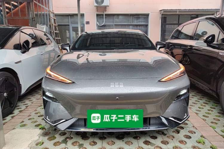 Geely Galaxy E8 2024 — 2