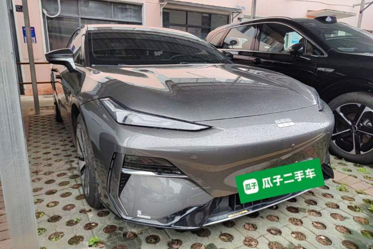 Geely Galaxy E8 2024 — 3