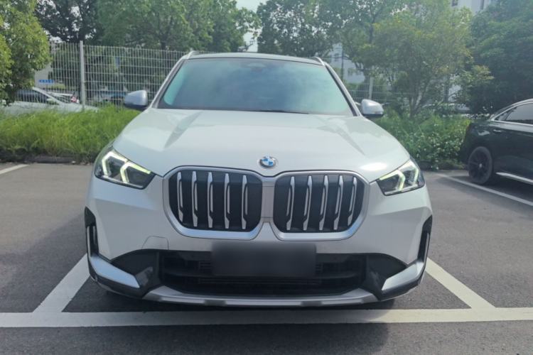 BMW X1 2023 — 2