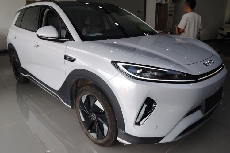 BYD Sealion 05 EV 2025 — 3