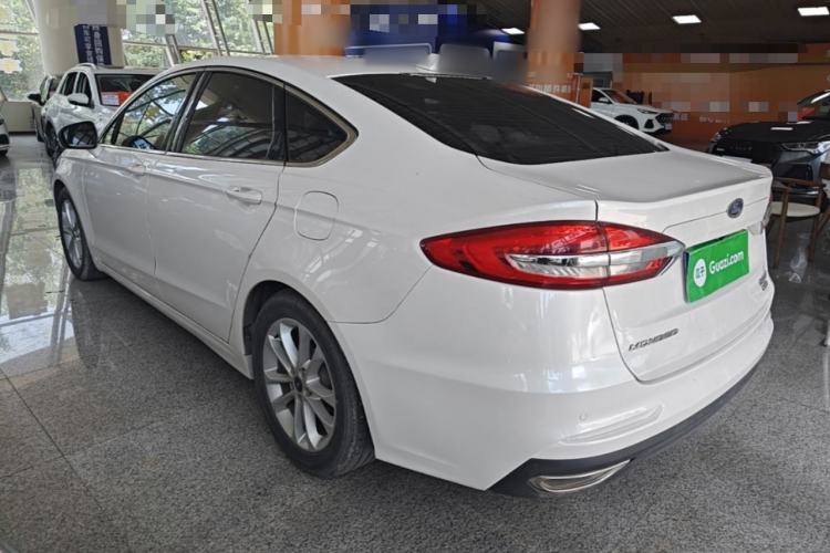Ford Mondeo 2020 — фото 4