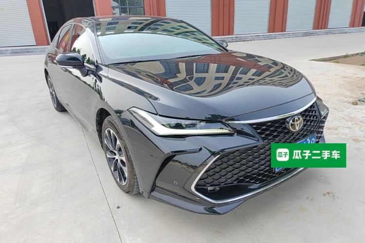 Toyota Avalon 2023 — 3