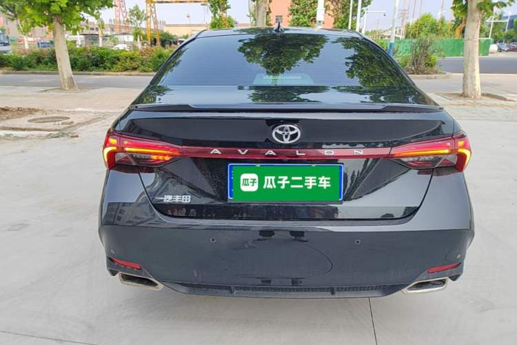 Toyota Avalon 2023 — 5