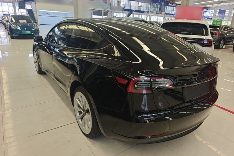 Tesla Model 3 2022 — 4