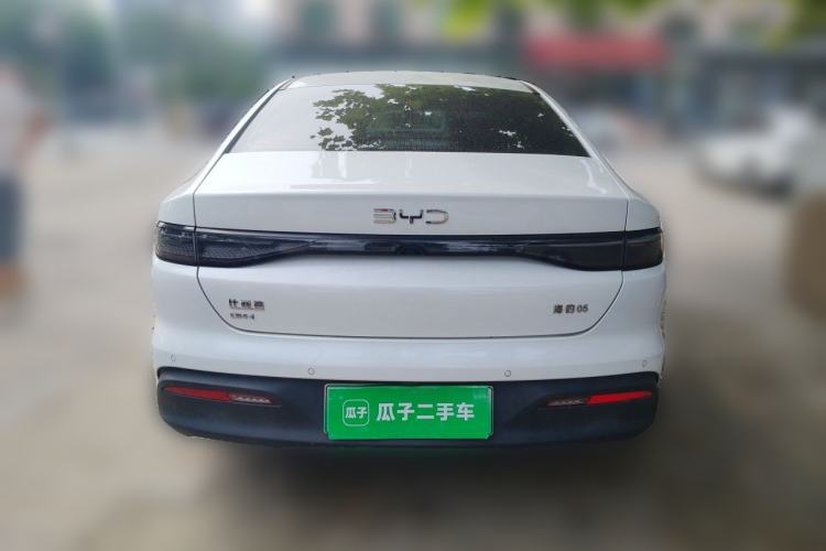 BYD Seal 05 DM-i 2025 — фото 3