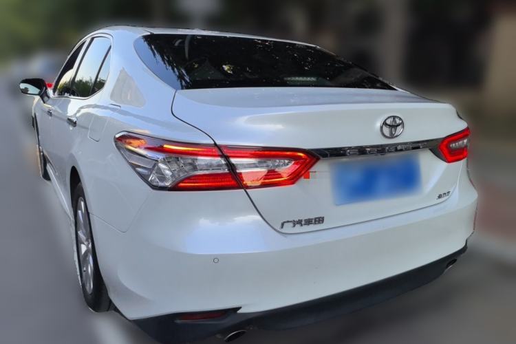 Toyota Camry 2019 — 4