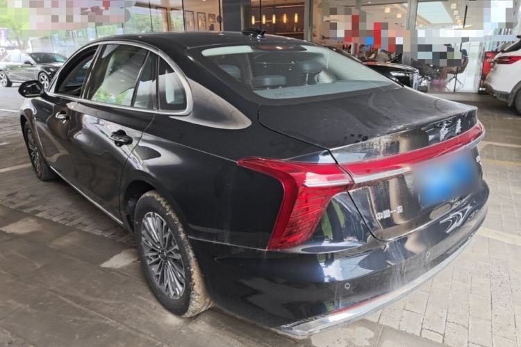 Hongqi H5 2025 — 4