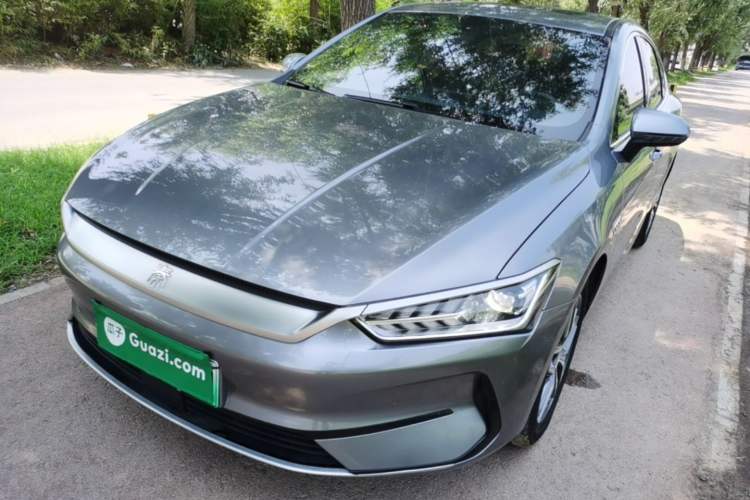 BYD Qin PLUS 2021 — фото 1