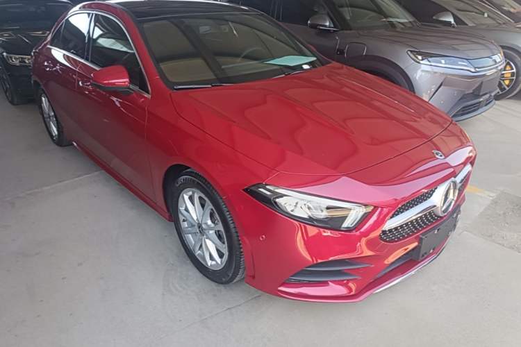 Mercedes-Benz A 200 L 2020 — 3