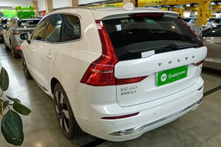 Volvo xc60 new energy 2025 — фото 4